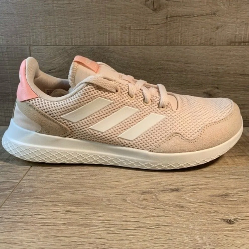 Adidas  Neo Archivo  women running shoes  size 10